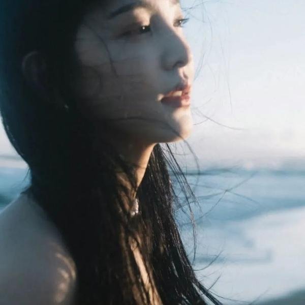 财富、年轻和美貌